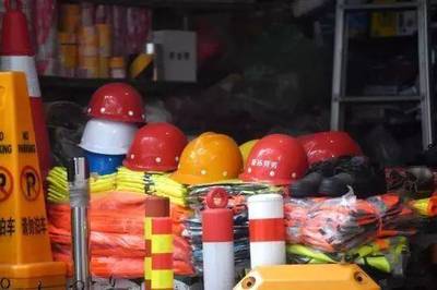 筑牢安全屏障 解讀國(guó)家特種勞動(dòng)防護(hù)用品銷(xiāo)售新規(guī)，讓安全帽真正保安全